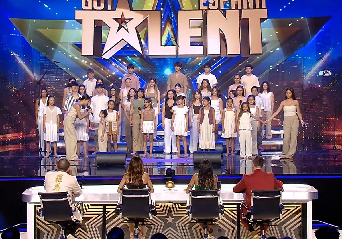 El alumnado del Aula de Teatro Musical del Liceo de Moguer actúa ante el jurado de Got Talent España.